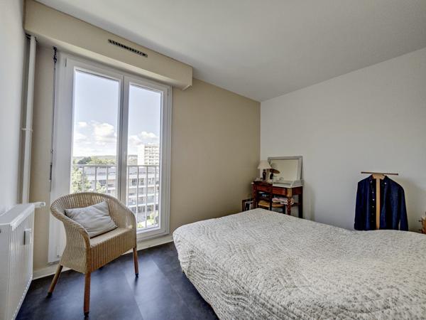Appartement
         4 pièces
        - 75 m² Exclusivité 95 000 € *