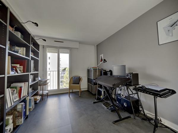 Appartement
         4 pièces
        - 75 m² Exclusivité 95 000 € *