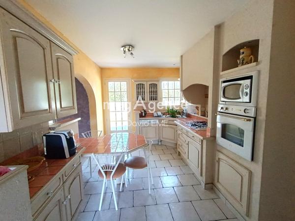 Maison à AIZENAY, 85190 - 6 pièces 131m²