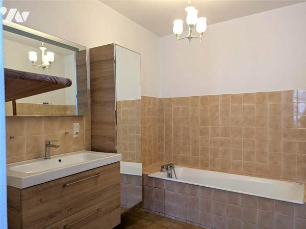 VENTE MAISON INDIVIDUELLE - SAINTE MAURE DE TOURAINE