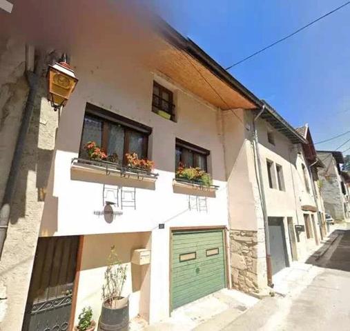 Vente Maison de village 6 pièces 162 m2 à Poncin