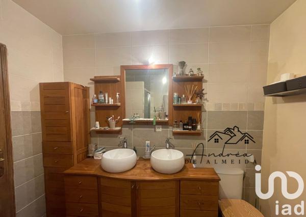 House for sale 4 rooms 110 m² Stains