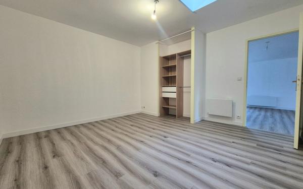 Appartement à louer    3 pièces • 78,98 m2 Targon