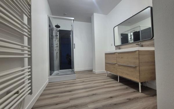 Appartement à louer    3 pièces • 78,98 m2 Targon