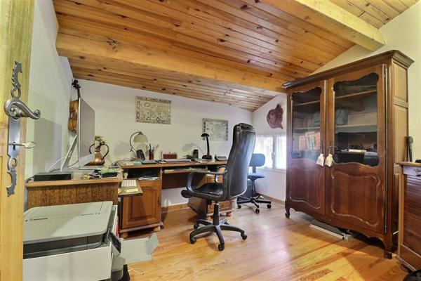 À Vendre THUEYTS ? Maison en pierres atypique avec Deux Logements Distincts en Ardèche