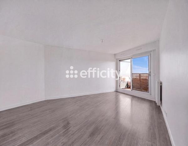 Appartement
         2 pièces
        - 48 m² 420 000 € *