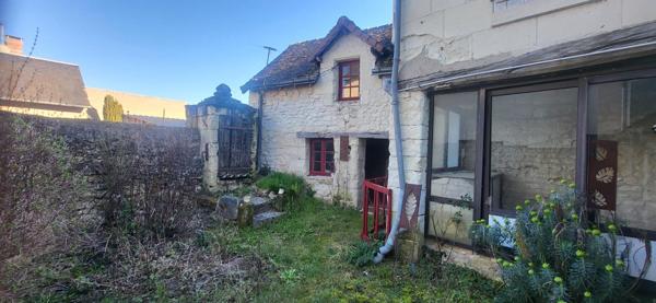 Centre la Roche Posay immeuble avec boutique