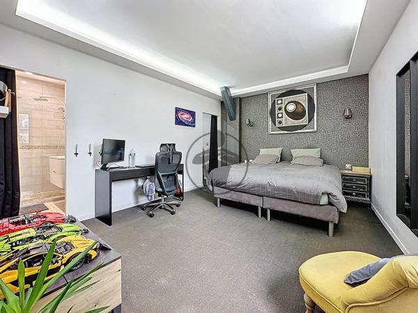 Vente Appartement 5 pièces 142 m2 à Saint-Quentin