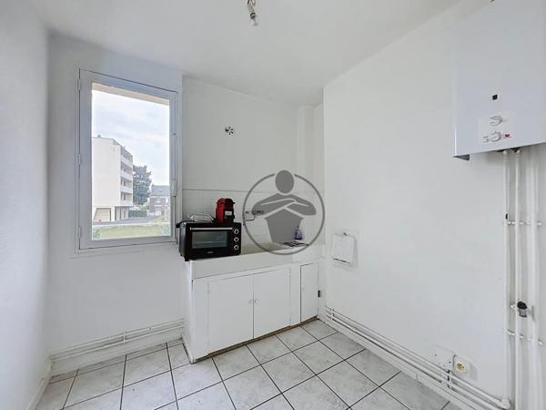Vente                                                      Appartement
                        
                     4 pièces                      66 m2                     à Saint-Quentin