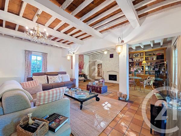 Maison à vendre  6 pièces - 212,40 m2 RAPHELE LES ARLES - 13