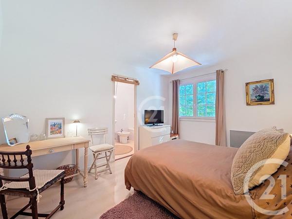 Maison à vendre  6 pièces - 212,40 m2 RAPHELE LES ARLES - 13