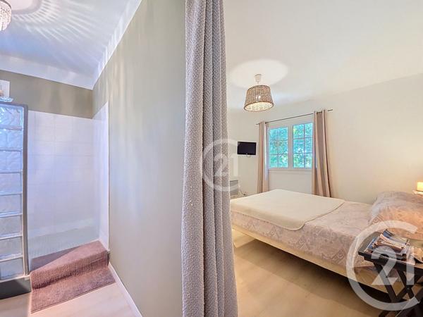 Maison à vendre  6 pièces - 212,40 m2 RAPHELE LES ARLES - 13