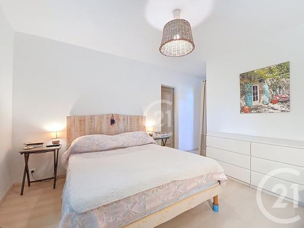 Maison à vendre  6 pièces - 212,40 m2 RAPHELE LES ARLES - 13