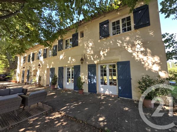Maison à vendre  6 pièces - 212,40 m2 RAPHELE LES ARLES - 13
