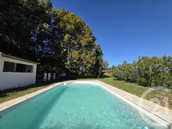 Maison à vendre  6 pièces - 212,40 m2 RAPHELE LES ARLES - 13