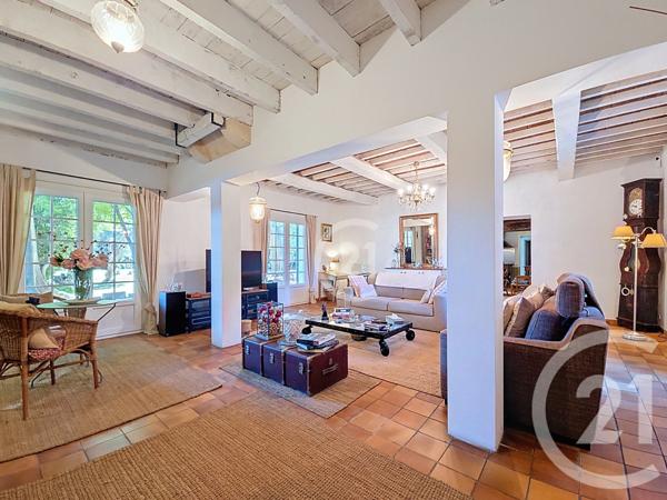 Maison à vendre  6 pièces - 212,40 m2 RAPHELE LES ARLES - 13