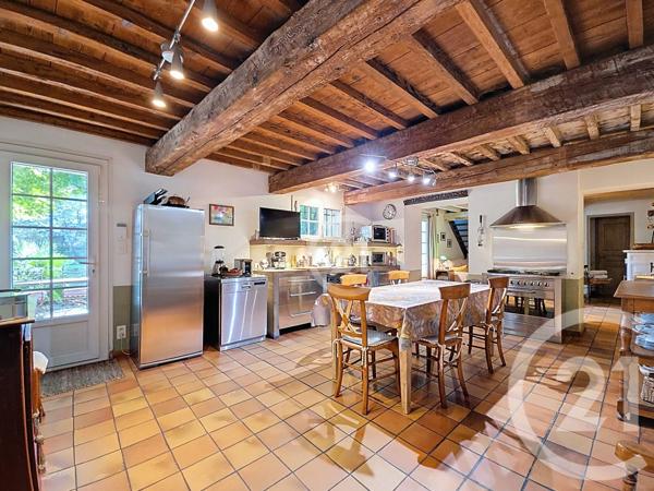 Maison à vendre  6 pièces - 212,40 m2 RAPHELE LES ARLES - 13