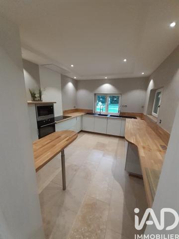 Maison à vendre 9 pièces 385 m² Fontaine-sous-Préaux