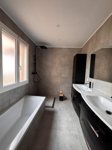 Seillans (83440) SEILLANS, Maison individuelle, 5 pièces, 156 m², terrain 2 980 m²