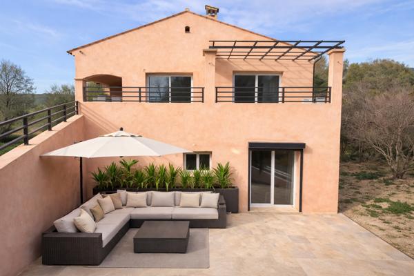 Seillans (83440) SEILLANS, Maison individuelle, 5 pièces, 156 m², terrain 2 980 m²