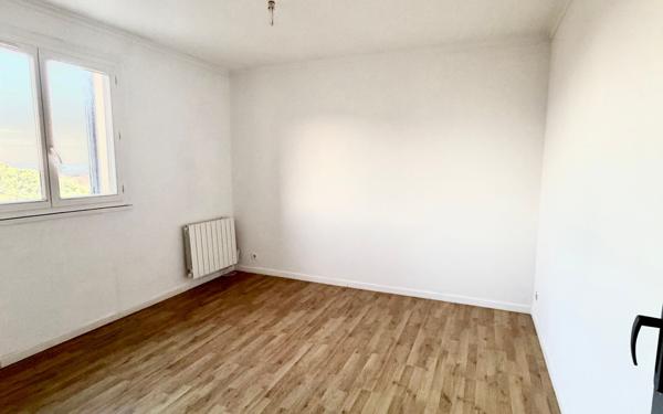 Appartement à vendre    4 pièces • 74,60 m2 Biguglia