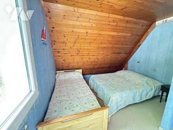 A vendre maison MOELAN SUR MER (29)
Découvrez cette maison de 118 m² en toit de chaume, offran...