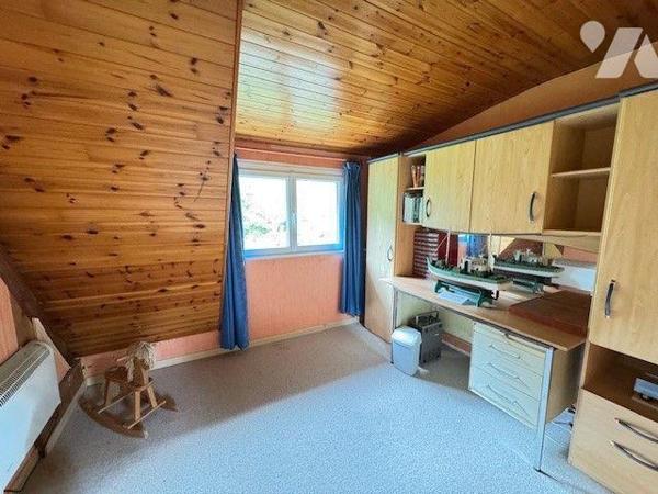 A vendre maison MOELAN SUR MER (29)
Découvrez cette maison de 118 m² en toit de chaume, offran...