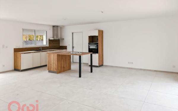 Maison à vendre    5 pièces •  Pruniers-en-Sologne