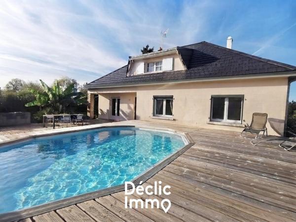 Vente maison individuelle Ardin, 196m² 9 pièces 179 900€ avec piscine
