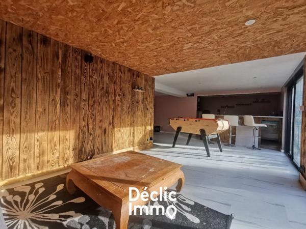Vente maison individuelle Ardin, 196m² 9 pièces 179 900€ avec piscine
