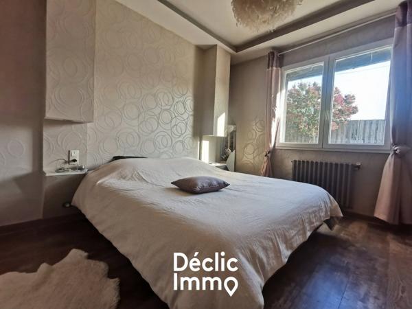 Vente maison individuelle Ardin, 196m² 9 pièces 179 900€ avec piscine