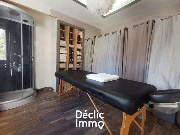 Vente maison individuelle Ardin, 196m² 9 pièces 179 900€ avec piscine