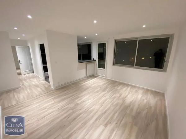 Appartement à louer 2 pièces 43.7m² Clermont-Ferrand (63000)