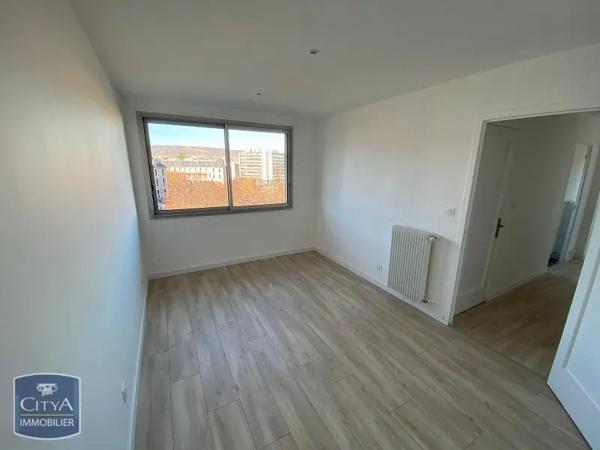 Appartement à louer 2 pièces 43.7m² Clermont-Ferrand (63000)