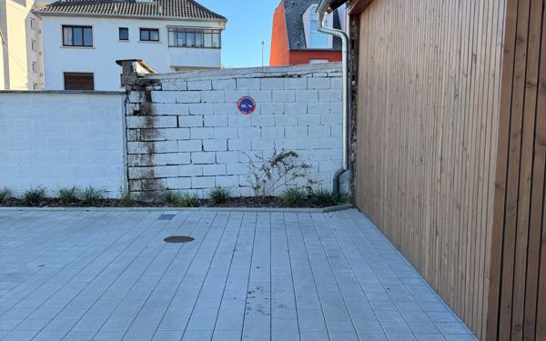 Stationnement à louer    Schiltigheim