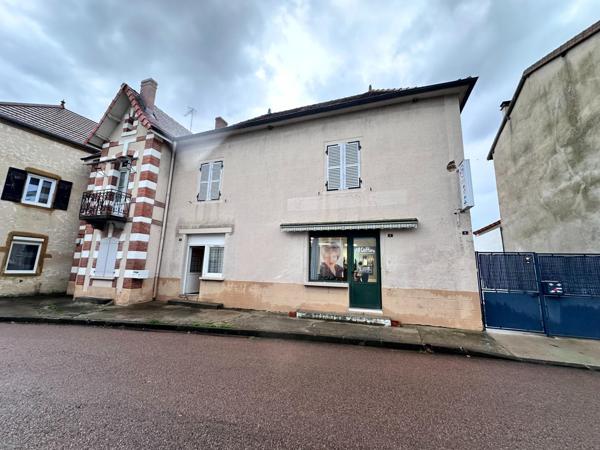 nsemble immobilier de 220 m², idéal investissement
