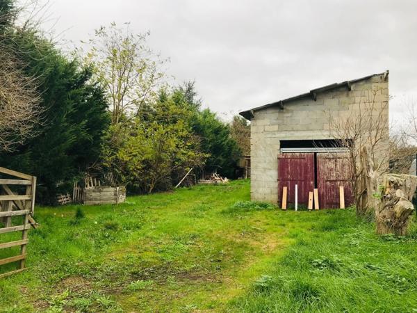 Terrain à vendre  LA GUERCHE SUR L'AUBOIS (18)