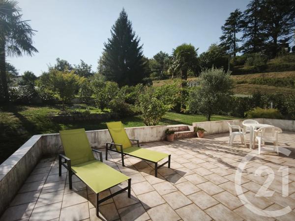 Maison à vendre  5 pièces - 136,92 m 2   LARRESSORE  - 64
