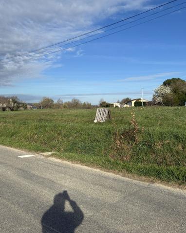 Terrain à CANALS 2000 m2