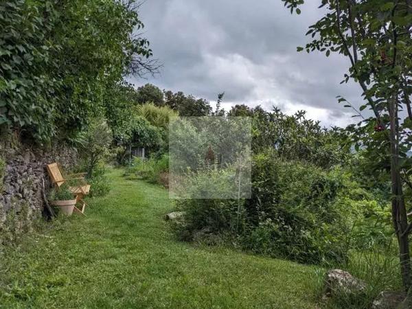 Propriété De Charme, Vue Dominante