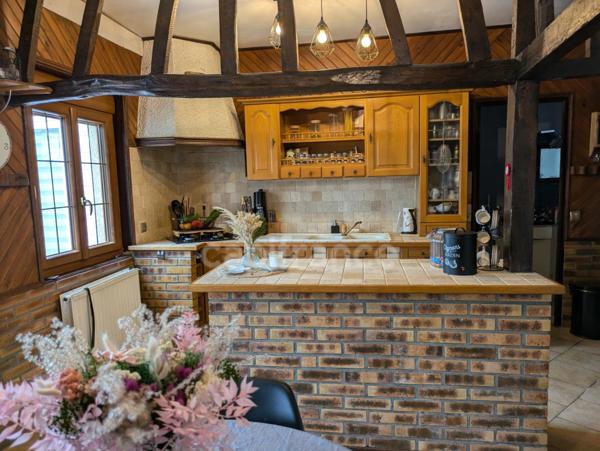 🏡 Maison de caractère – 164 m² habitables – Terrain de 2 539 m² – Morvillers-Saint-Saturnin