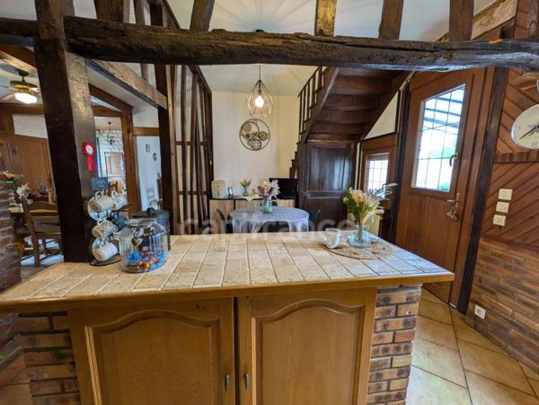 🏡 Maison de caractère – 164 m² habitables – Terrain de 2 539 m² – Morvillers-Saint-Saturnin