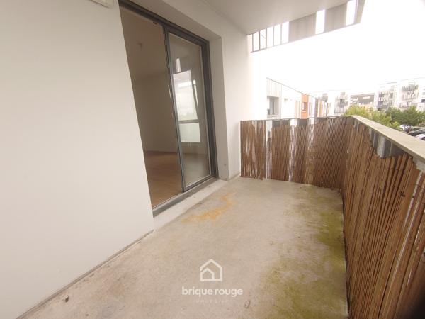Superbe Appartement T2 avec terrasse et parking secteur CHR