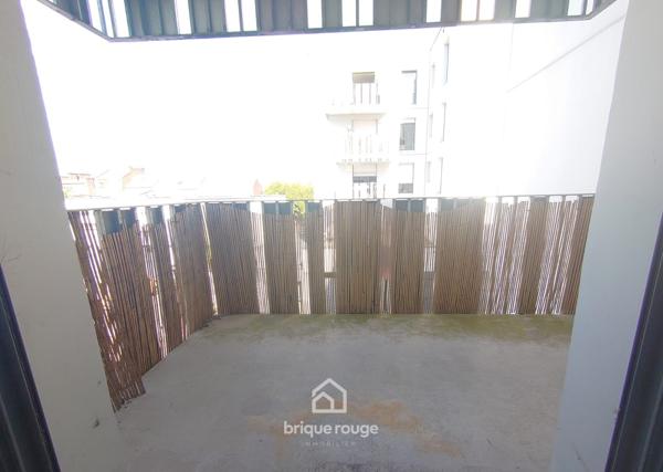 Superbe Appartement T2 avec terrasse et parking secteur CHR