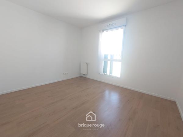 Superbe Appartement T2 avec terrasse et parking secteur CHR