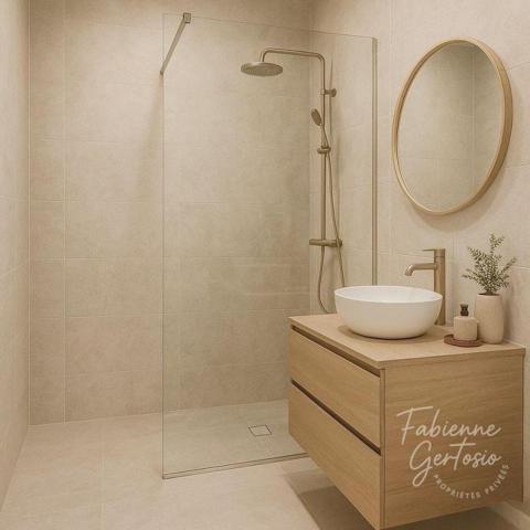 HYÈRES CENTRE VILLE ! Appartement 3 pièces de 47 m2 avec balcon