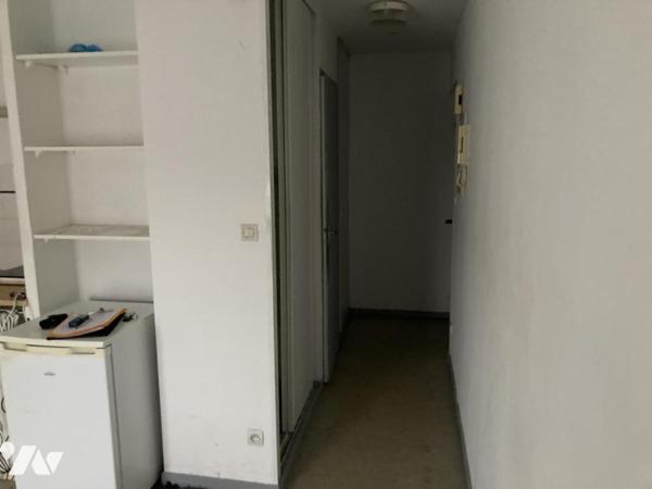 EN EXCLUSIVITE - ARRAS arrière gare - STUDIO 18m² avec balcon et parking 