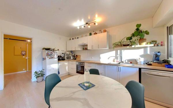 Appartement à vendre    2 pièces •  Roissy-en-Brie