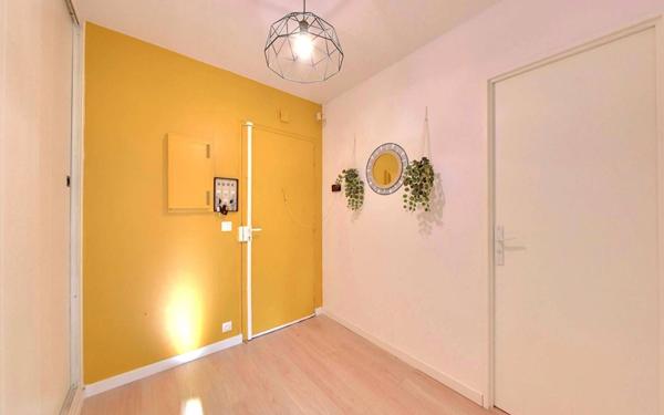 Appartement à vendre    2 pièces •  Roissy-en-Brie