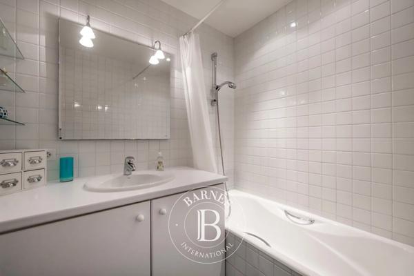 Paris 17ème, Hôtel particulier 4 Chambres -  294 m² à vendre